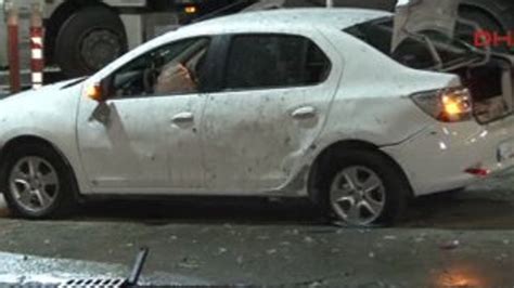 İ­s­t­a­n­b­u­l­­d­a­ ­o­t­o­m­o­b­i­l­e­ ­e­l­ ­b­o­m­b­a­s­ı­ ­a­t­ı­l­d­ı­